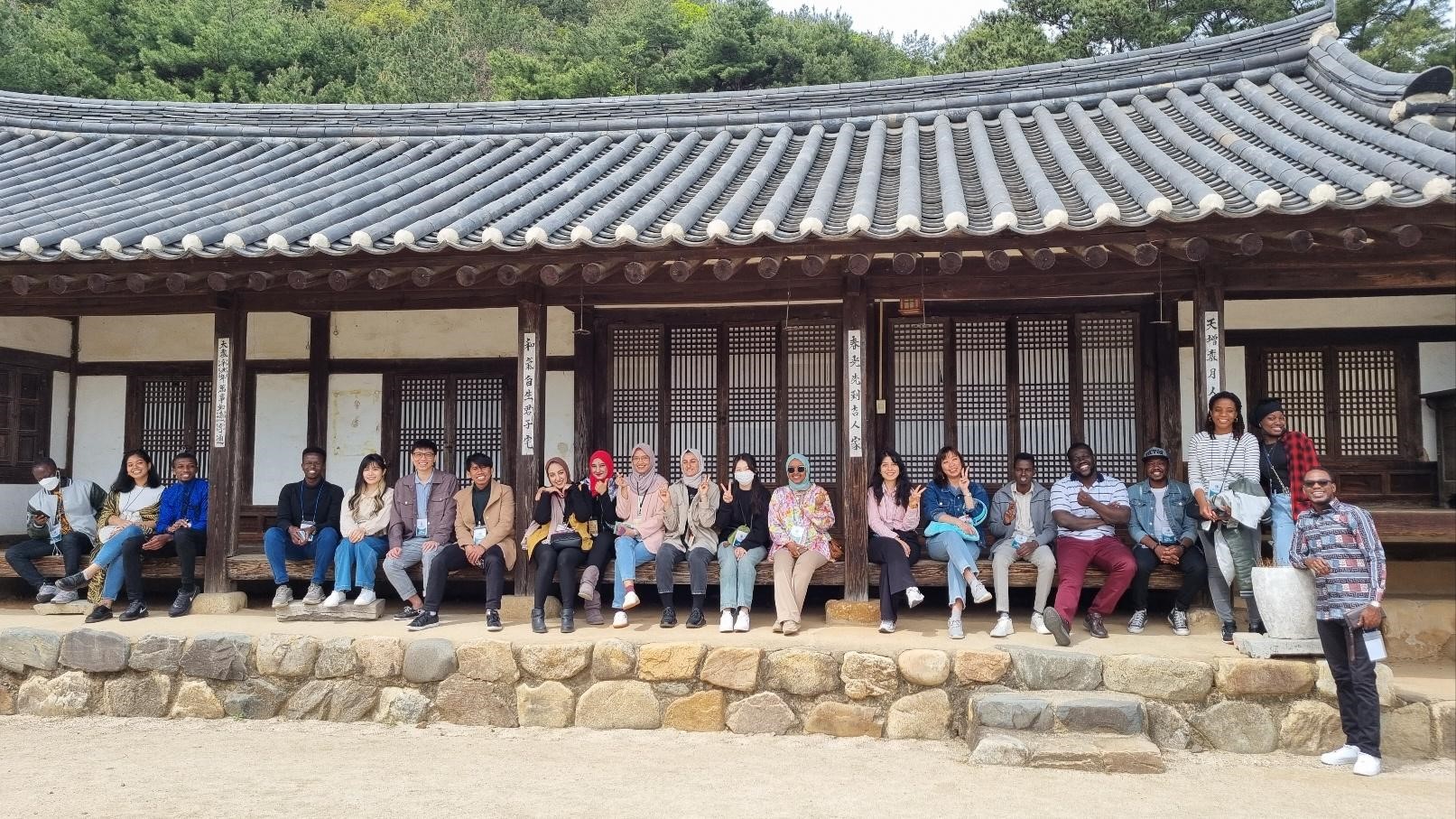 Exploring the Rich History of Cheongju: KDIS Students' Last Spring Field Trip