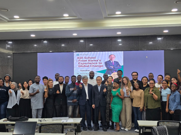﻿From Korea’s Transformation to Global Impact: Dean Kim’s Farewell Lecture to the Class of 2025