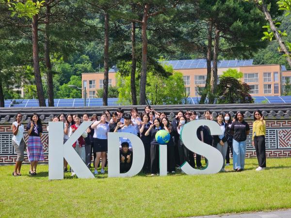 KDI School Talent Donation Program Deepens Global Learning for Sejong High School Students