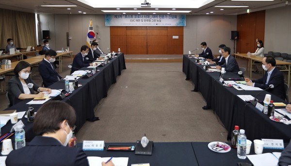 [비즈월드]‘지식재산으로 ‘한국판 뉴딜’ 성공 뒷받침‘…특허청, ’제3차 포스트 코로나 시대 대비 전문가 간담회‘ 개최: [보도기사] 유종일 원장