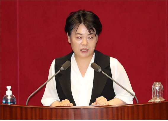 [아시아경제] [사람人]'저는 임차인' 연설로 주목...국회 입성 전부터 거침없었던 '정책통' : [보도기사] KDI대학원