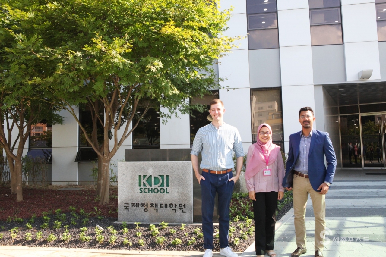 [세종포스트] KDI유학생 3인의 눈에 비친 '세종시 그리고 행정수도' : [인터뷰] KDI대학원