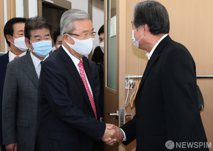[뉴스핌] [주말 이슈+] '인물난' 국민의힘…김종인, 후보찾기 '광폭 행보' : [보도기사] KDI대학원
