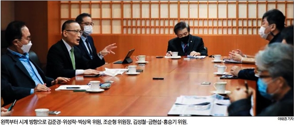 [미디어스] 구글 앱통행세 난리인데 조선일보 독자권익위는 : [보도기사] 김준경 교수