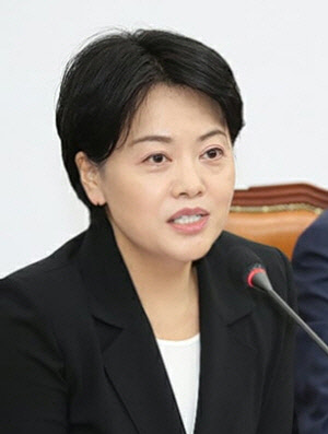 [디지털타임스] 청와대 직격 윤희숙 