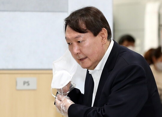 [일요신문] 오는 사람 막을 이유 없지...'친윤석열계'의 태동 따라잡기 : [보도기사] KDI대학원