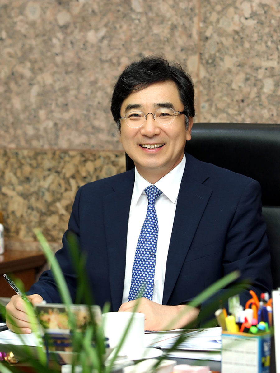 [매일경제] [전문가 기고] 지구환경과 한국경제의 지속가능성을 위한 선도거점지역으로서의 새만금 : [기고] 유종일 원장