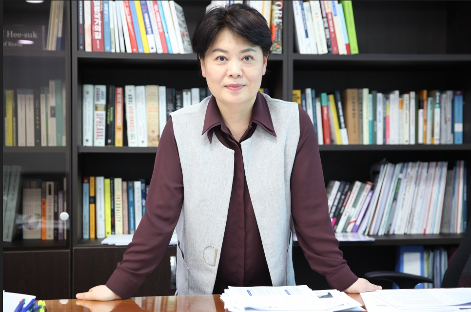 [여성신문] [대선 주자 인터뷰] 윤희숙 