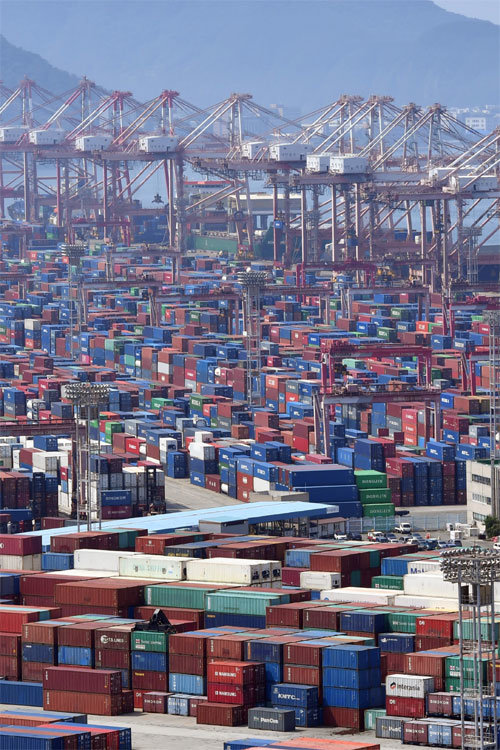 [동아일보] 7월 수출 554억 달러 사상 최대 : [보도기사] 박진 교수