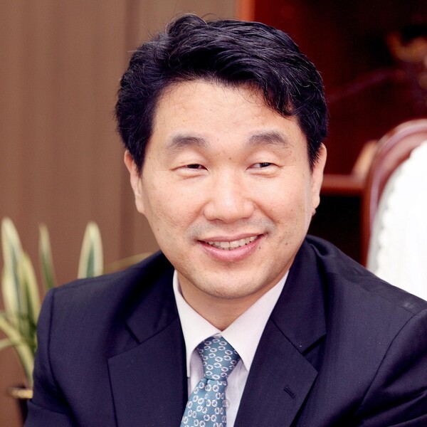 [한스경제] 서울대 ‘ESG 전문가과정’ 미리 엿보기...11명 교수진이 말하는 ESG : [보도기사] 이주호 교수, 등 [보도기사] 2건