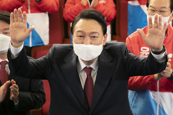 [조세금융신문] 코로나에 高물가까지 현안 산적, ‘윤석열 경제팀’ 면면은? : [보도기사] KDI대학원, 등 [보도기사] 3건