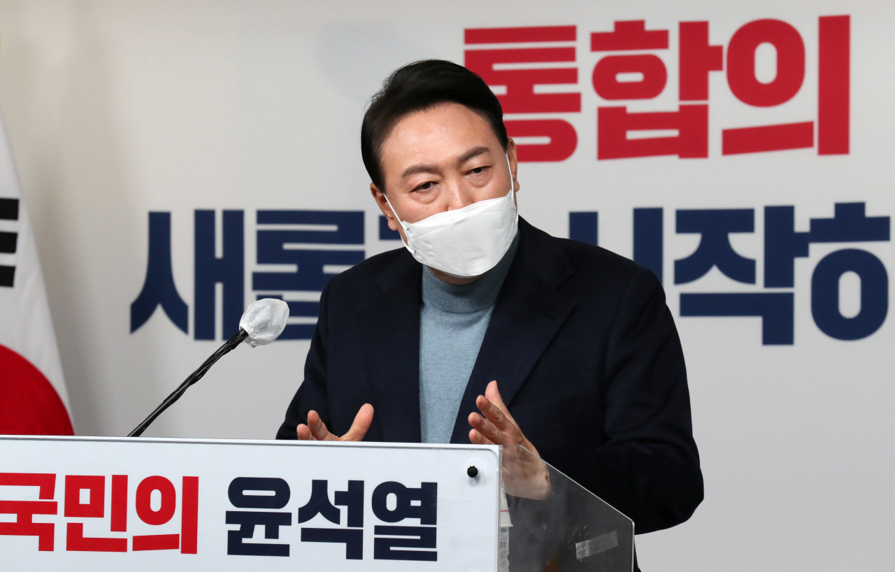 [헤럴드경제] “Y노믹스, 규제개혁·구조조정 통한 잠재성장률 제고에 최대 역점을” [윤 당선인에게 바란다] : [보도기사] 김현욱 교수