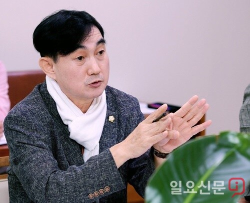 [일요신문] 양평군의회 박현일 의원, 윤석열 대통령 당선자에 “팔당취수원 다변화” 강력 건의! : [보도기사] KDI대학원