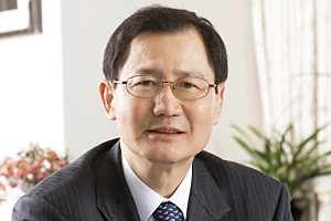 [비즈니스포스트] '경영권 분쟁' 금호석화 법원 판결 변수, 박찬구 우호지분 확보 길 열려 : [보도기사] KDI대학원, 등 [보도기사] 3건