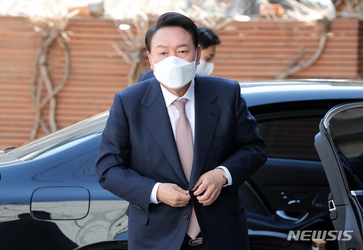 [뉴시스] 尹정부 첫 총리, '경제 전문가'로 가닥?…경제부처 '촉각' : [보도기사] 박진 교수