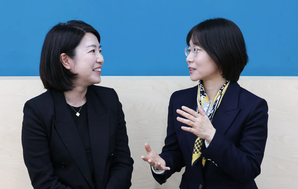 이전 세대의 어려움이 거울이 됐다…‘결혼 옵션 세대’의 합리적 선택