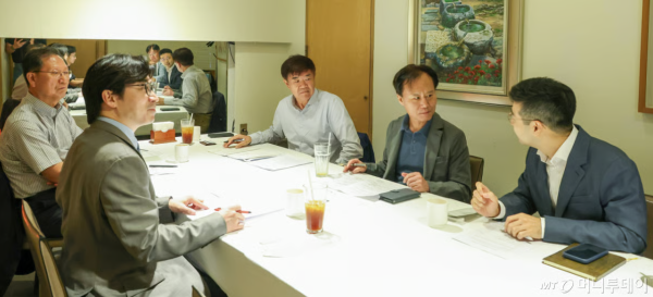 "신입사원도 AI 이끄는 관리자, 리더십 개념 달라져야"