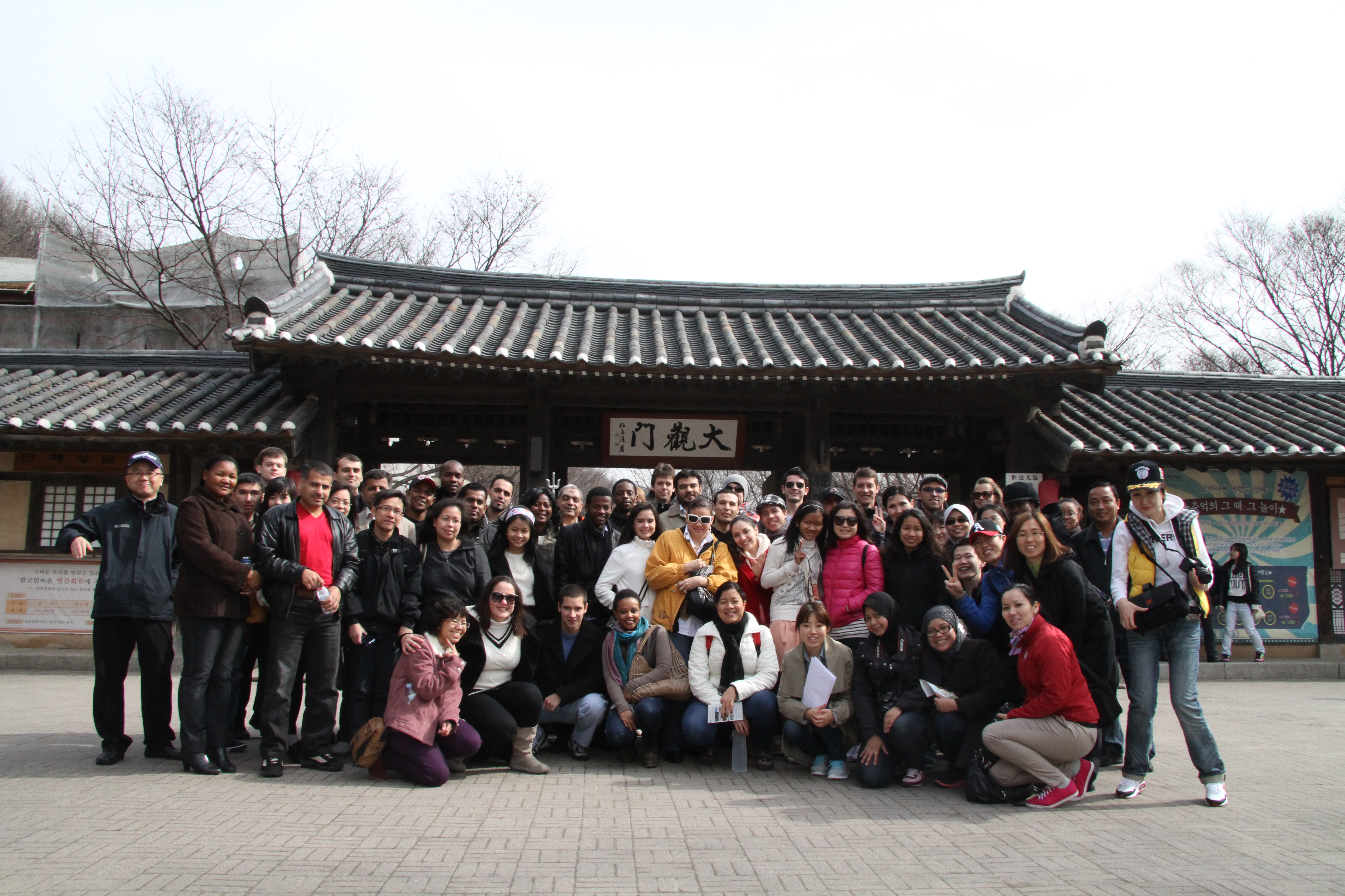 Foreign Students Impressed with Korean Traditional Culture