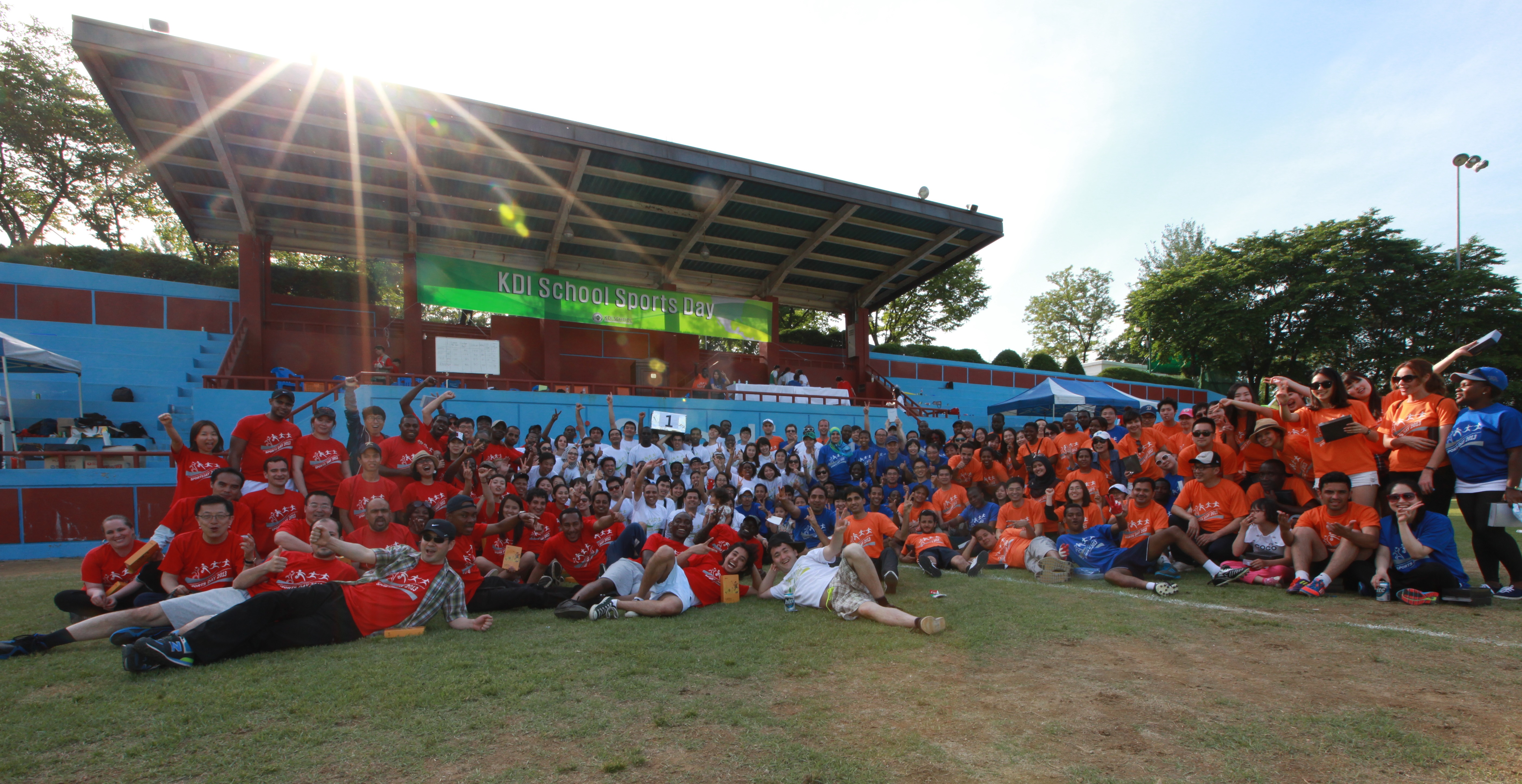 Sports Day 2013: competition, sweat & cheers